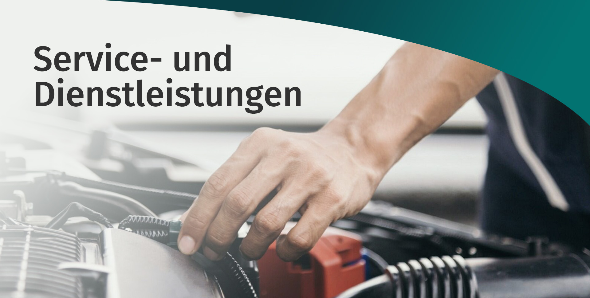 Ein Bild mit einer Hand an einem Motor mit der H1 Service und Dienstleistungen